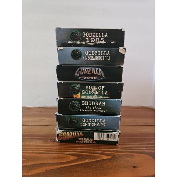 Lot of 7 Godzilla VHS Tapes; 2000, 1985, Mothra, Gidrah, Gigan, Mecha, Son - Picture 10 of 16